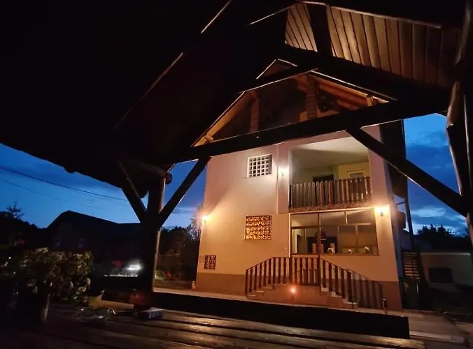 House Mesic